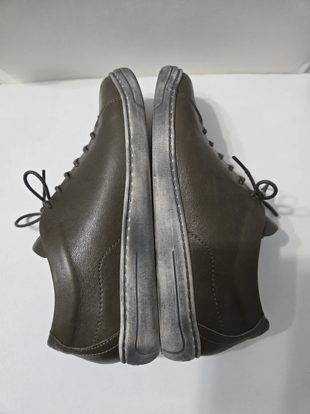 Cloud Olive Leather Casual Sneaker Unisex Size 40